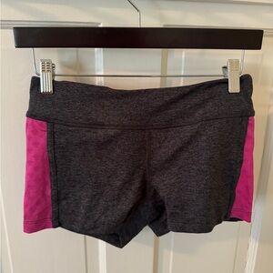 rabbit legs women’s shorts